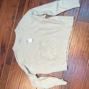 American Eagle light gray sweater